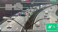 Dopravná nehoda na D1 v Bratislave: Všetky jazdné pruhy sú blokované