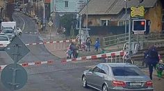 Učiteľky, ktoré hnali deti cez uzavreté železničné priecestie, trestu nakoniec neušli