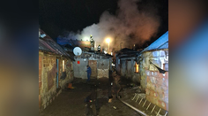 Ďalší požiar v rómskej osade. O strechu nad hlavou prišla 11-členná rodina