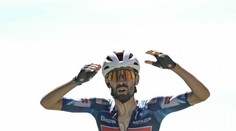 Paret-Peintre vyhral na Ventoux. Domáci cyklista zaznamenal najväčší úspech v kariére