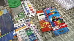 Pomôcky do školy stoja desiatky eur. Sociálne slabšie rodiny však majú nárok na príspevok od štátu
