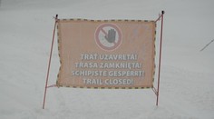 Nedočkaví lyžiari hazardujú so životmi. Na neupravených svahoch hrozia pády a v tme či hmle číha skrytý zabijak