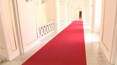 Parlament investuje do kobercov. Stáť môžu až štvrť milióna eur