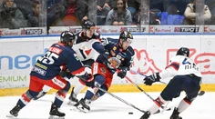 Extraliga: Príšerný večer pre východ. Slovan s dobrým víťazstvom, Buček s hetrikom