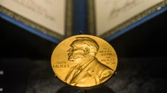 Nobelovu cenu za medicínu získal japonský vedec Jošinori Ósumi
