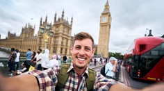 S nadmerným turizmom bojuje aj ďalšia populárna metropola. Premýšľa nad zavedením turistickej dane