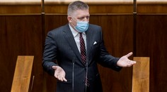 Nákup antigénových testov bol podľa Fica nezákonný. Trnavská firma vraj klamala