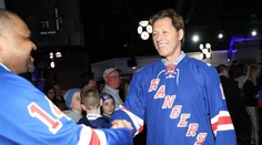 Dráma v rodine bývalej hviezdy NHL. Hokejistu, ktorý bojuje s rakovinou, našli v bezvedomí