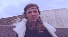 Mladá, krásna a talentovaná: Dcéra ktorej hviezdy je toto dievča?