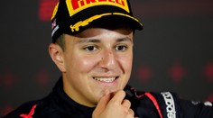 Jazdec F1 Hadjar sa upísal tímu Racing Bulls. Nahradil Lawsona