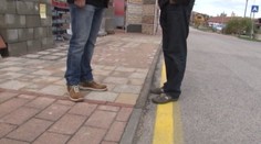 Policajit mali uraziť občana. Dôkaz neexistuje, kamery vraj boli nefunkčné