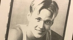 Spoznávate fešáka na fotke z detstva? Jeho deti ho za tento záber vysmiali