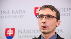 OĽaNO: Érsek by mal vymeniť manažment železníc. Tie na to nevidia dôvod