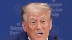 USA uvalia na Európsku úniu nové clá. Keď zistíte dôvod, budete krútiť hlavou
