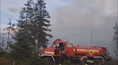 Slovensko vyschlo a stačí malá iskra. Hasiči bojujú s požiarmi na viacerých miestach