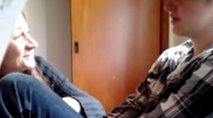 Skrytá kamera nakrútila reakciu matky, ktorej tínedžer oznámil, že je gay