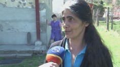 Rómska rodina roky žila medzi bielymi, mesto ich teraz posiela bývať do osady