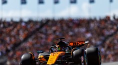 V Holandsku zažilo Ferrari ďalšiu katastrofu, nedokončil ani Norris. Oscar Piastri navýšil náskok na čele