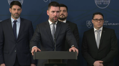 Nákaza slintačky nespôsobí výpadok potravín. Neovplyvní ceny mlieka ani mäsa, vyhlásil minister Takáč