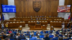 Návrh zákona KDH o turistických trasách posunuli do tretieho čítania aj poslanci koalície. Tam už však neprešiel