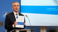 Generálny sekretár NATO vyzval členské krajiny, aby poskytli Ukrajine viac munície