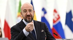 Šéf Európskej rady sarkasticky zablahoželal Putinovi k víťazstvu hneď v prvý deň volieb