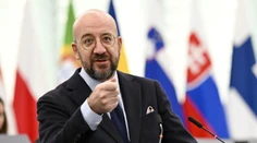 Šéf Európskej rady sarkasticky zablahoželal Putinovi k víťazstvu hneď v prvý deň volieb