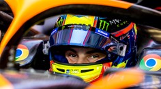 V Maďarsku dominovali jazdci McLarenu a získali double. Norris pustil Piastriho pred seba