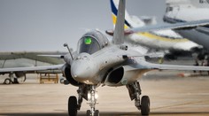 Nešťastie vo Francúzsku. Pri zrážke stíhačiek zahynuli dvaja príslušníci armády