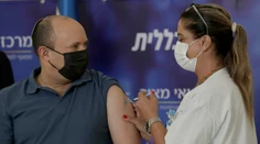Izraelský premiér Bennett dostal tretiu dávku vakcíny proti covidu