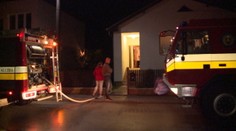 Silná búrka na východe Slovenska! Blesk zapálil strechu na rodinnom dome