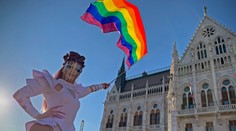 Tisíce ľudí protestovali v Maďarsku proti zákazu "propagácie" homosexuality