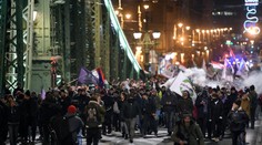 Maďari už tretí deň v Budapešti protestujú proti prijatej novele zákonníka práce