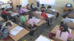 Drucker chce skoncovať s oddeľovaním rómskych žiakov na školách. Ministerstvo pripravilo novú príručku