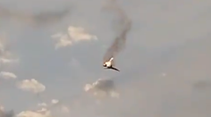 VIDEO: Na juhozápade Ruska sa zrútil bombardér. Ukrajina tvrdí, že ho zostrelila