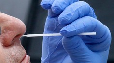 Británia zaznamenala takmer 20 000 nových prípadov koronavírusu