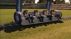 Predstavte si, že by ste sledovali zápas priamo z centra akcie