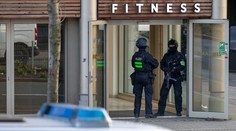 V Nemecku zadržali muža podozrivého z útoku nožom vo fitnescentre