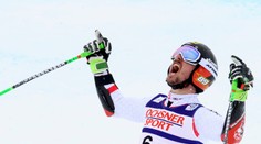 Hirscher získal prvé zlato v obrovskom slalome, Andreas Žampa po páde zaostal