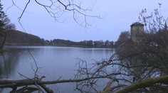 Vodu zo známeho tajchu vypustili. Poriadne problémy spôsobil chránený živočích