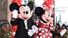 Legenda zábaného priemyslu oslavuje: Mickey Mouse má 90 rokov