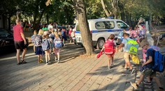 Bombový poplach sa opakuje. Na viacerých školách zasahujú policajti