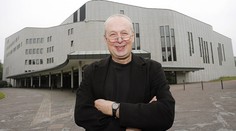 Tragédia počas operného predstavenia. Rakúsky dirigent Stefan Soltész (†73) skolaboval a zomrel