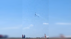 VIDEO: Nešťastie počas leteckej šou na juhu Portugalska. Zrážku akrobatických lietadiel jeden z pilotov neprežil