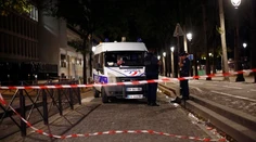 Útočník dobodal v Paríži nožom sedem ľudí