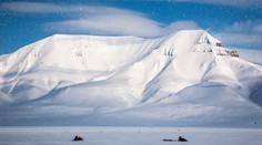 Na Severnom póle uviazla výprava tínedžerov. Už im dochádza jedlo