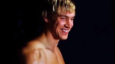 Keď bol tučný, opustila ho. Teraz má tehličky a chce ho naspäť