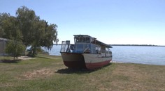 Na Zemplínskej šírave sú bez výletnej lode. Obec tú starú v lete prevádzkovať neplánuje, dôvod je jasný