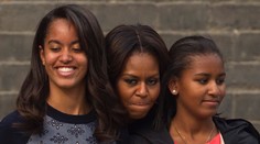 Michelle Obamová s dcérami mieria do Afriky