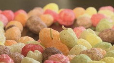 Michaela kúpila chrumky pre syna. Nečakala, že z nich niečo vylezie